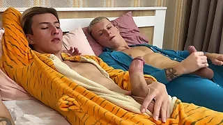 Gold Twink XXX Videos 9